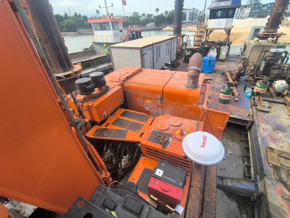 GNSS antenna installation on marine excavation equipment